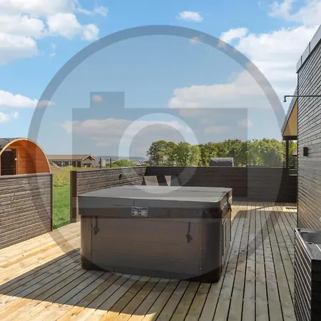Awesome In Ejstrupholm With Sauna بيت للعطل